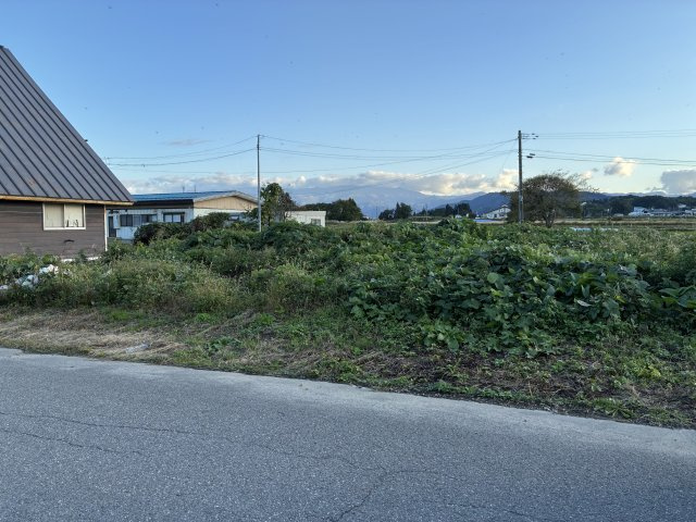 米沢市広幡町上小菅　売地の外観