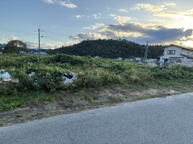 米沢市広幡町上小菅　売地の外観