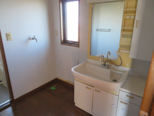 神川町大字新里　中古1200ｵｰﾅｰﾁｪﾝｼﾞ(売賃貸住宅）の独立洗面台