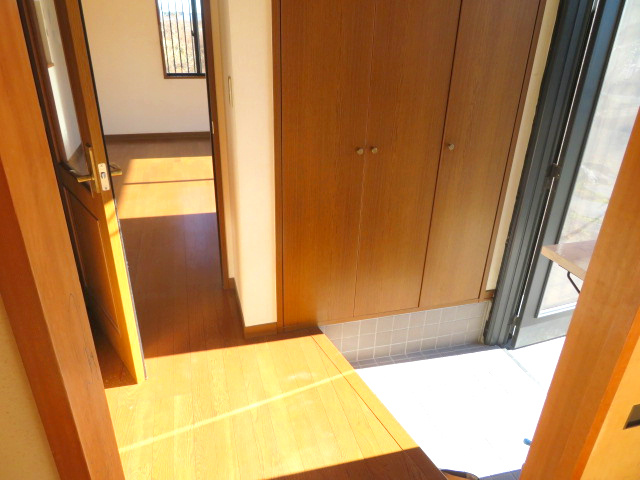 神川町大字新里　中古1200ｵｰﾅｰﾁｪﾝｼﾞ(売賃貸住宅）の玄関