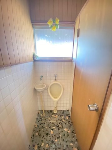 都城市下川東１丁目の中古一戸建のトイレ