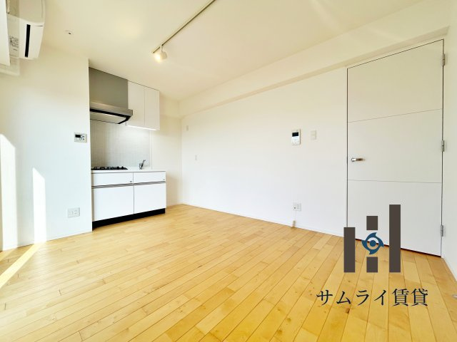 ＣＯＺＹ阿由知通の居間・リビング