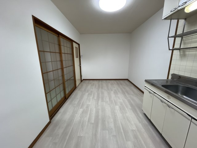 辻井レジデンスの居間・リビング