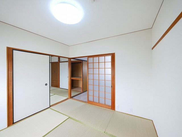 いせやハイツの和室