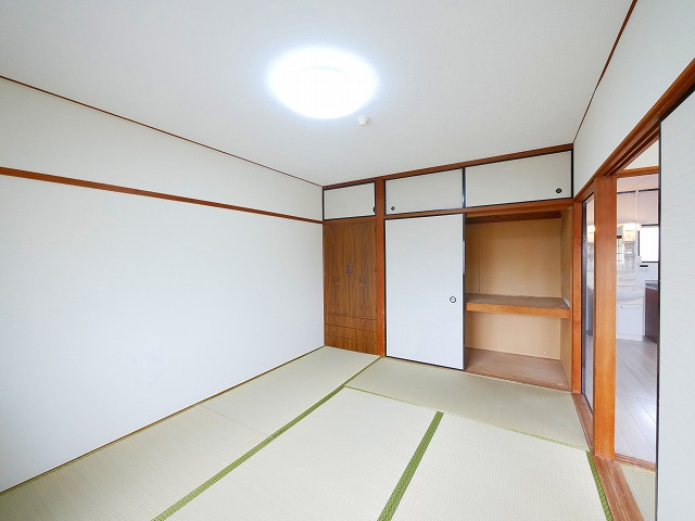 いせやハイツの和室