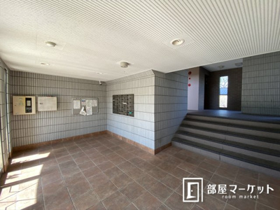 【ロビー】 | クレジュール東山 | 同型タイプ