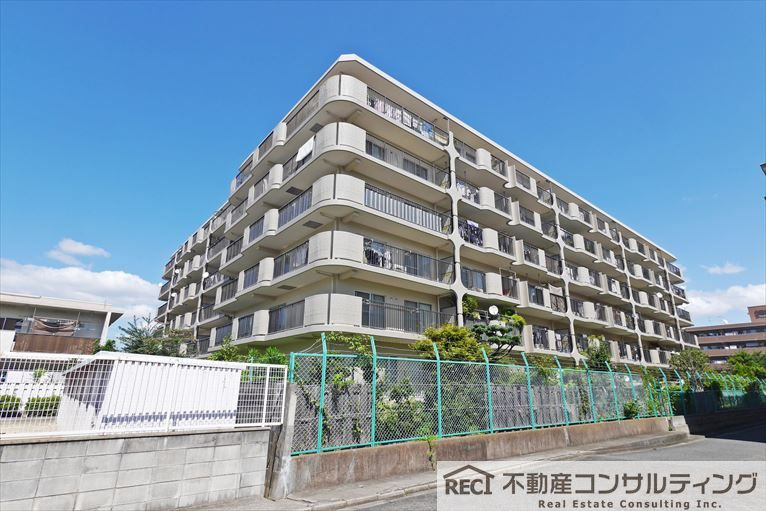 ルネ香枦園の外観