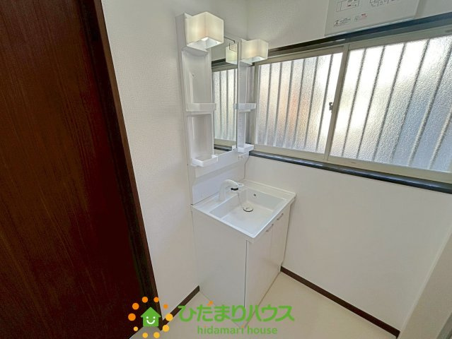 杉戸町清地６丁目　中古一戸建ての独立洗面台