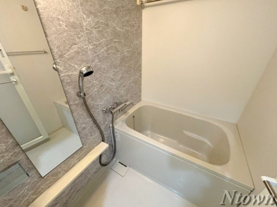 【浴室】 | ロイヤルピジョンライズ | 落ち着いた空間のお風呂です