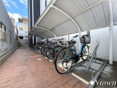 【その他共用部分】 | ロイヤルピジョンライズ | 駐輪場です