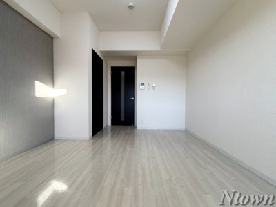 【居間・リビング】 | ロイヤルピジョンライズ | ゆったり過ごせる居間です