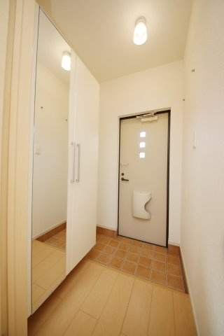 ハピネス池田Aの玄関