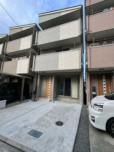 金田町6丁目　中古一戸建ての外観|新しい生活にいかがでしょうか？外観はお住まいの顔になります。こだわりたいポイントですね。外壁塗装や屋根塗装のご相談も承っております。
■現地内覧・資金計画相談・住宅ローン相談もお問合せ受付中■