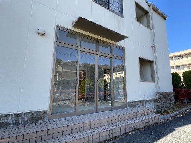 さなるの丘　貸事務所のエントランス