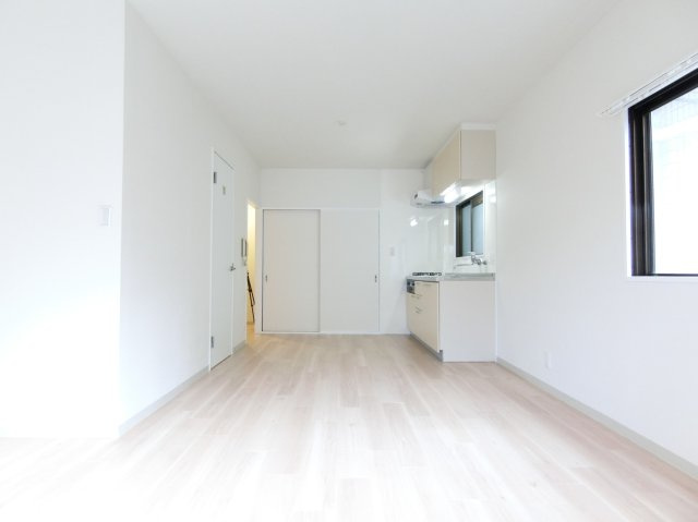 フレンドコーポさわらぎの居間・リビング