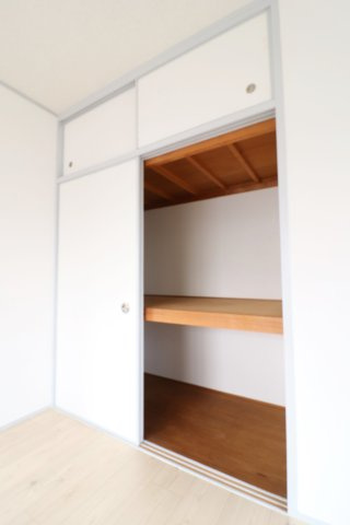 フレンドコーポさわらぎの収納