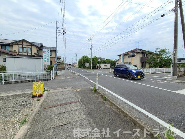 【新築戸建】さらに値下げ！平泉崎第7※子育て支援対象※の前面道路含む現地写真|東側11ｍ県道　2024年6月撮影