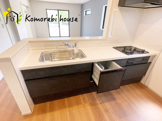 川島町下伊草　新築一戸建て　いろどりアイタウン　02のキッチン|使いやすいキッチンです