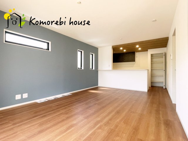 川島町下伊草　新築一戸建て　いろどりアイタウン　02の居間・リビング|ゆったり過ごせる居間です