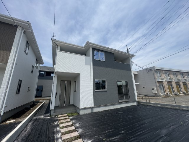 新築　甘楽郡甘楽町1期　3号棟の外観|現地写真　完成しました！ご内覧等、お気軽にお問合せください♪　							
