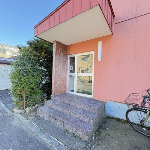学）コーポＭＴのエントランス