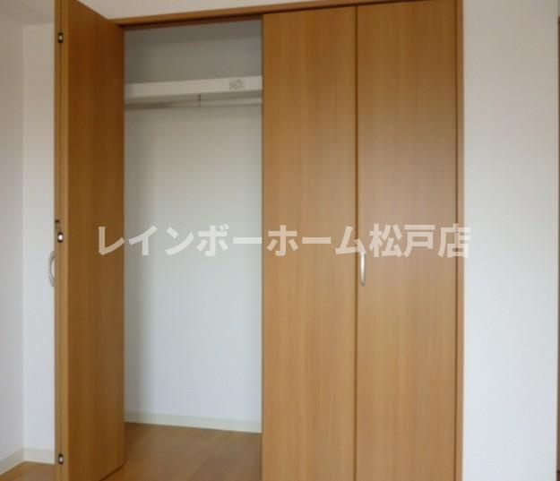 仲介手数料（賃料の1.10ヵ月）の50％OFF対象物件！の収納|ちょっとした収納スペースも充実しています