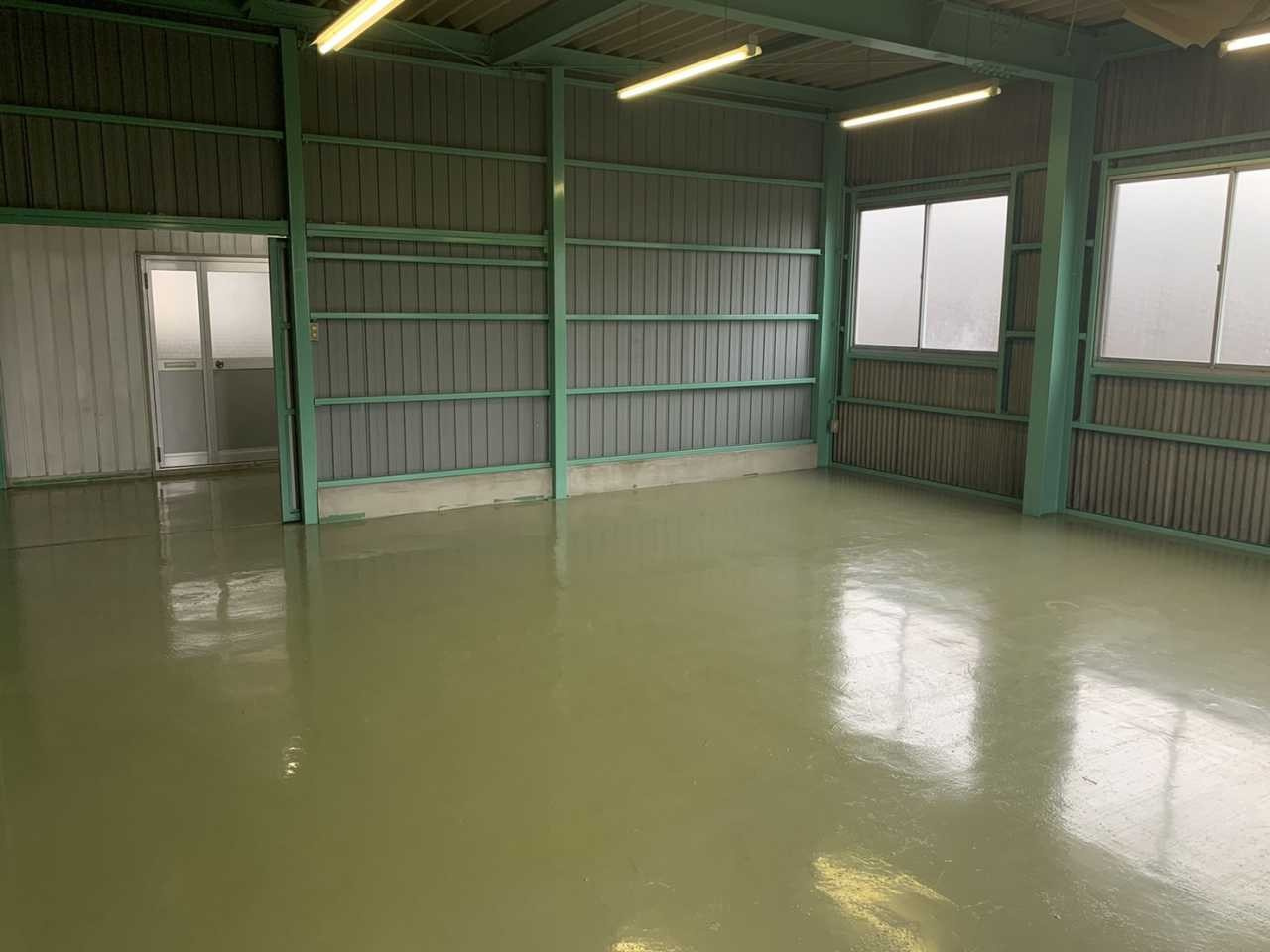 山町貸倉庫の内装