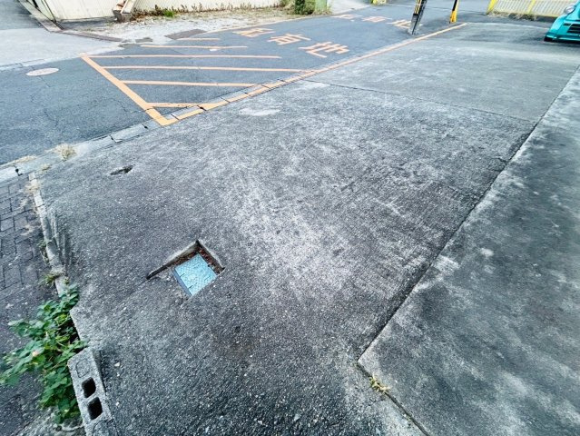 山町貸倉庫の駐車場