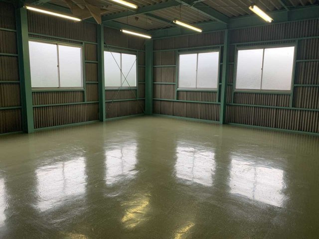 山町貸倉庫の内装