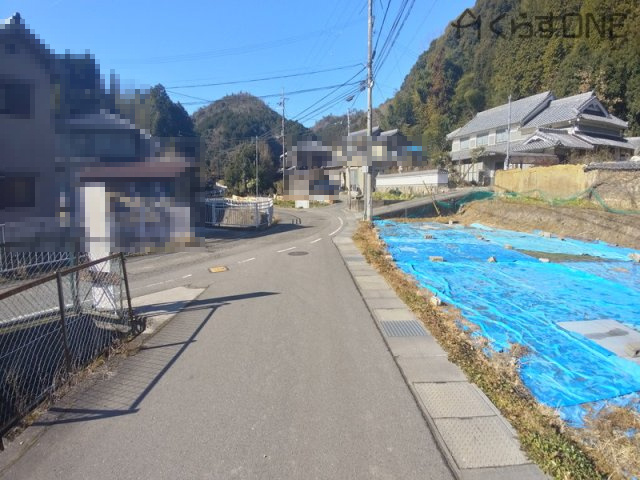 【前面道路含む現地写真】 | 姫路市香寺町中村／中古戸建