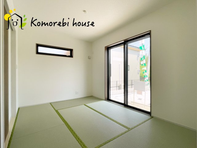 川島町下伊草　新築一戸建て　いろどりアイタウン　07の和室|畳の上でゆっくりとくつろげる和室です