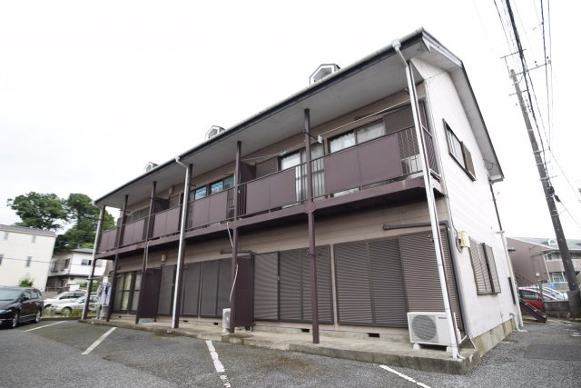 佐久間ハイツＡの外観|閑静な住宅街です。