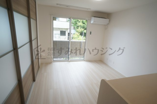 D-room昆陽北の居間・リビング|参考、同建物・反転間取りの号室