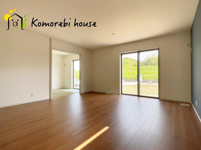 川島町下伊草　新築一戸建て　いろどりアイタウン　11の居間・リビング|ゆったり過ごせる居間です