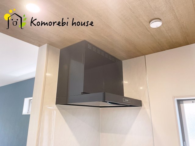 川島町下伊草　新築一戸建て　いろどりアイタウン　11のキッチン|コンパクトなキッチンで掃除もラクラク