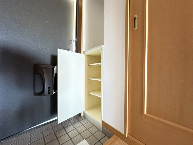 エルフィーノの玄関