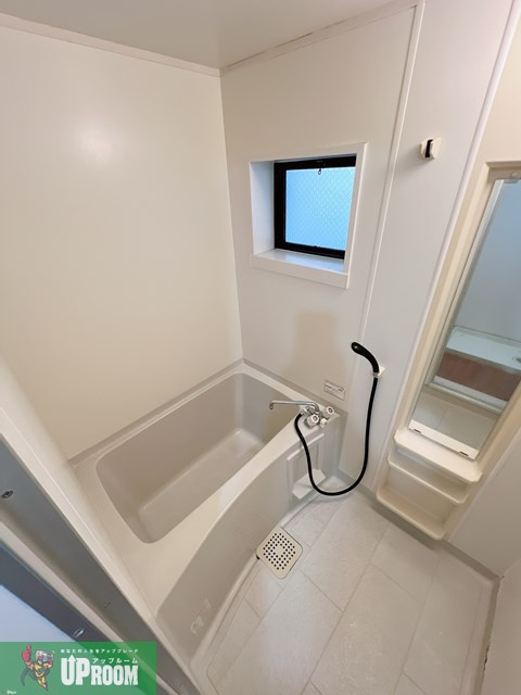 エヴァーグリーンの浴室