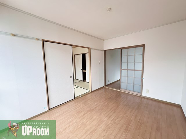 エヴァーグリーンの内装