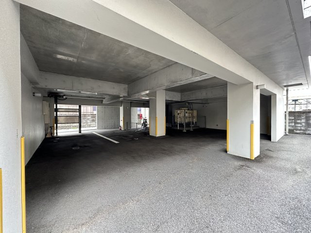 カーサ・トルナーレの駐車場