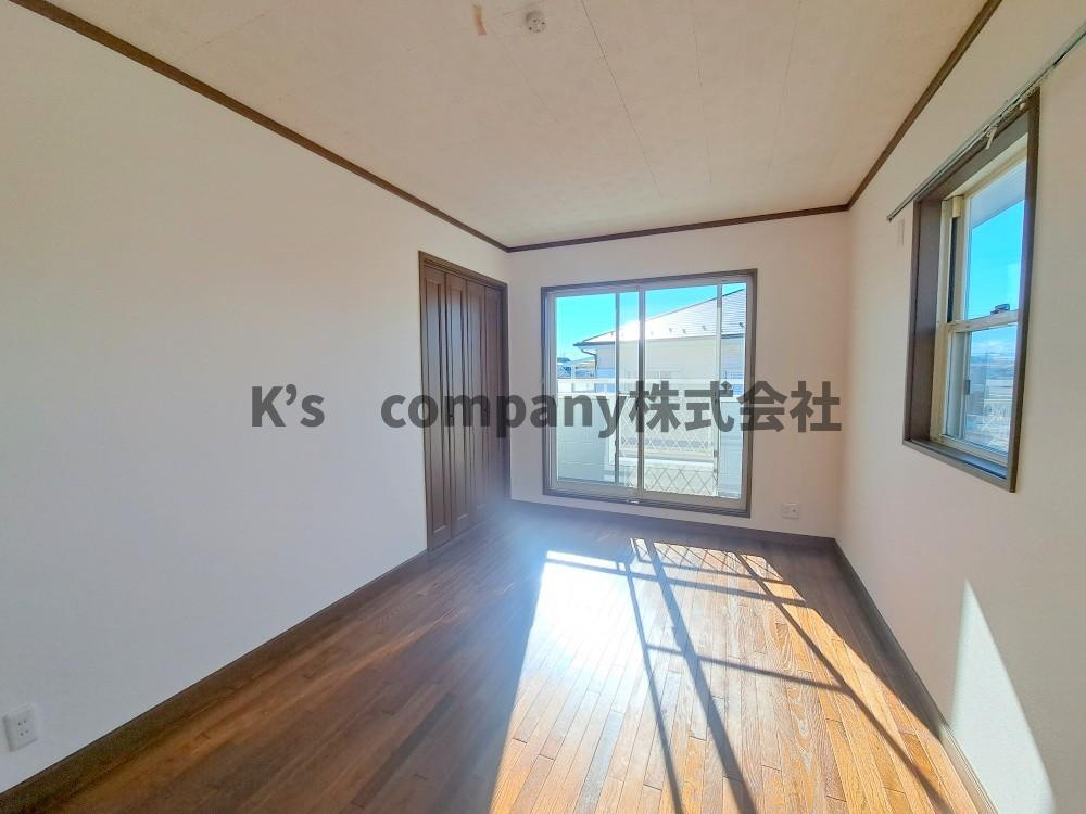 ◎高座郡寒川町一之宮2丁目　中古戸建の子供部屋|2Ｆ　6帖の居室◇子供部屋としても使えます☆