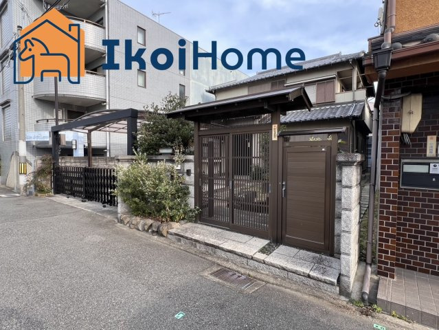 明石市西新町1丁目　中古の駐車場|●年中無休・当日予約可●カーポート付の駐車場なので大事なお車も安心♪2台駐車可！