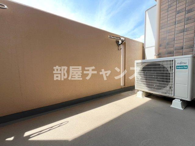 プレサンス鶴舞駅前ブリリアントのバルコニー