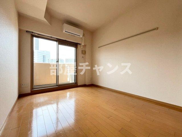 プレサンス鶴舞駅前ブリリアントの居間・リビング