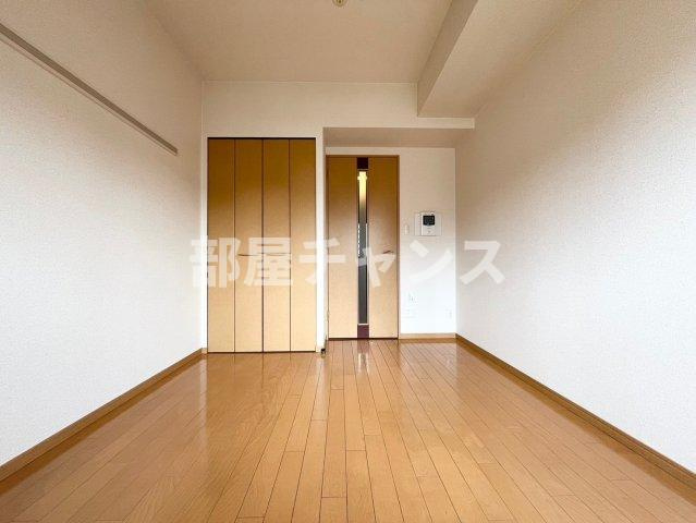 プレサンス鶴舞駅前ブリリアントの寝室