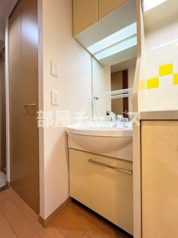 プレサンス鶴舞駅前ブリリアントの洗面所