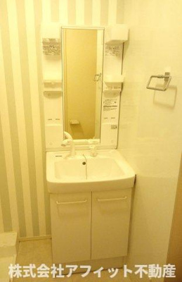 【洗面所】 | ポートサイドヴィラ Ⅰ | 洗髪洗面化粧台