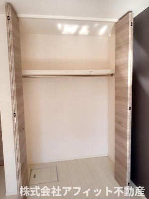 【収納】 | ポートサイドヴィラ Ⅰ | クローゼット