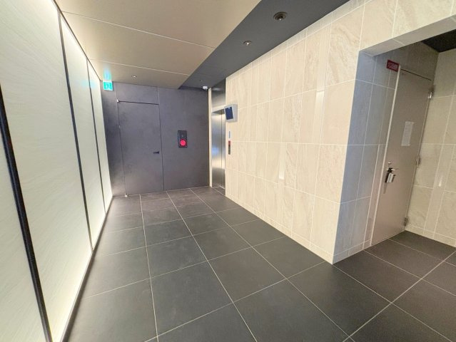 シーズンフラッツ新大阪のロビー