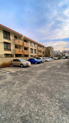 西宮スカイハイツの駐車場|駐車場