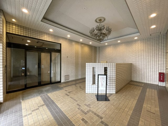 グラン・ドムール松戸のエントランス|建物の内部です